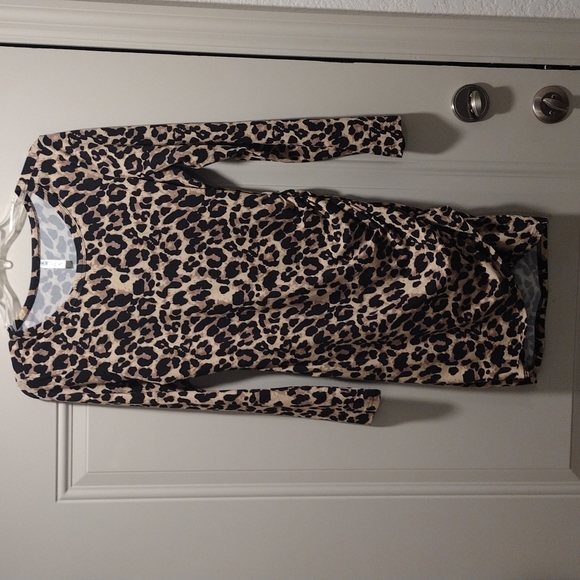 Woman's Small Himone leopard print dress - Picture 1 of 8
